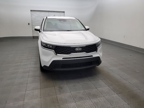 Used 2021 Kia Sorento LX FWD image 14