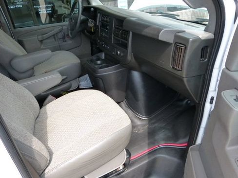 Used 2021 Chevrolet Express 2500 Extended w/ Driver Convenience Package RWD image 28