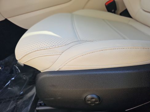 Certified 2026 Mercedes-Benz GLC 300 4MATIC image 30