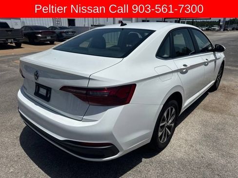 Used 2024 Volkswagen Jetta S FWD image 3