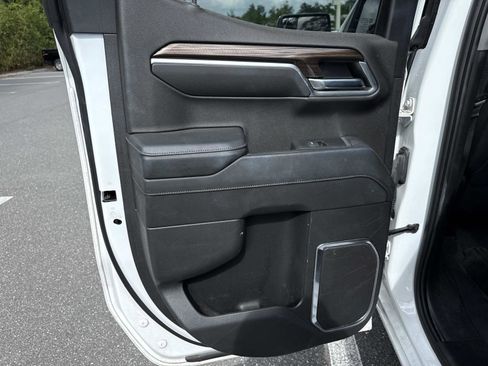 Used 2023 Chevrolet Silverado 1500 LT RWD image 9