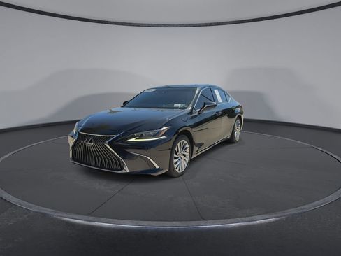 Used 2021 Lexus ES 350 Ultra Luxury w/ Accessory Package 2 image 4