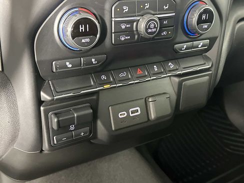 Used 2021 Chevrolet Silverado 1500 RST w/ Z71 Off-Road Package image 34