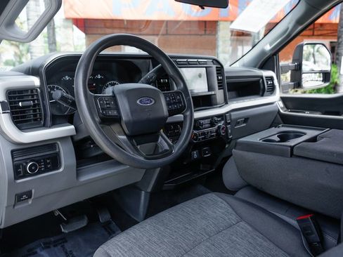 Used 2023 Ford F250 XL w/ STX Appearance Package AWD/4WD image 19