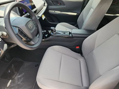 New 2026 Toyota Prius LE FWD image 11