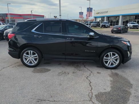 Used 2021 Chevrolet Equinox Premier FWD image 9