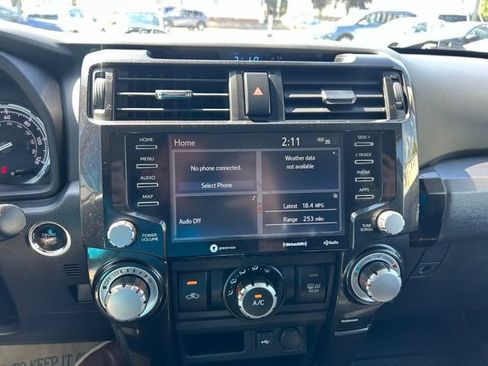 Used 2021 Toyota 4Runner Venture AWD/4WD image 31