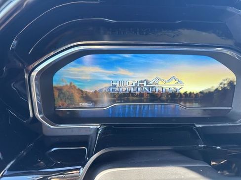 Used 2024 Chevrolet Silverado 2500 High Country w/ High Country Premium Package image 21