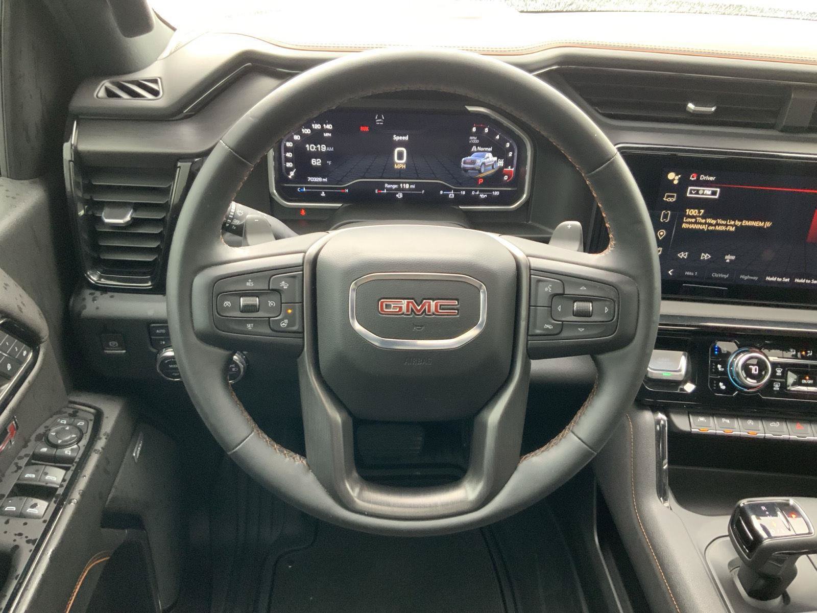 Used 2023 GMC Sierra 1500 AT4 w/ AT4 Premium Package AWD/4WD image 32