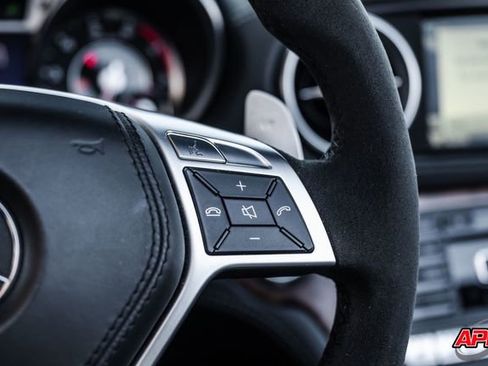 Used 2016 Mercedes-Benz SL 63 AMG AMG SL 63 w/ Driver Assistance Package image 71