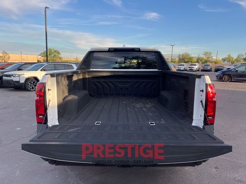 Used 2024 Chevrolet Silverado EV W/T image 17