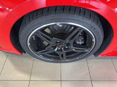 Used 2022 Chevrolet Corvette Stingray Premium Conv w/ Z51 Performance Package image 10