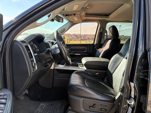 Used 2015 RAM 2500 Laramie AWD/4WD image 10