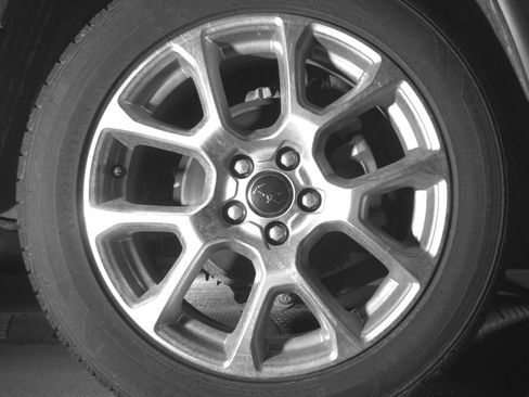 Used 2025 Jeep Compass Limited image 15