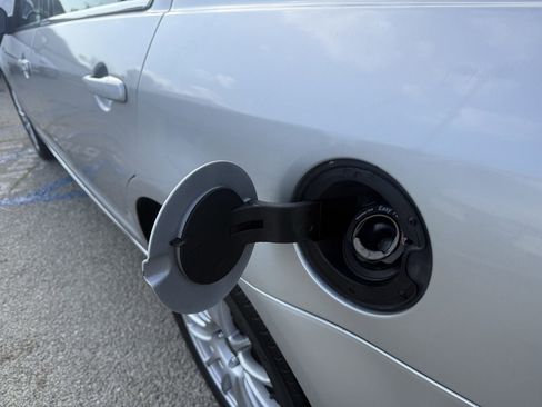 Used 2011 Ford Fusion SE image 20