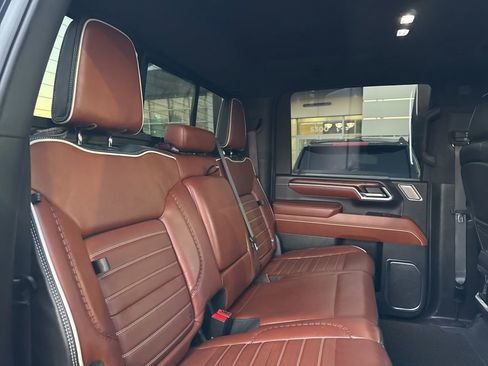 Used 2024 GMC Sierra 2500 Denali Ultimate w/ Max Trailering Package image 28