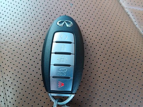 Used 2018 INFINITI QX80 2WD w/ Deluxe Technology Package image 40