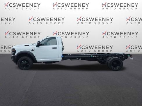 New 2026 RAM 5500 Tradesman AWD/4WD image 2