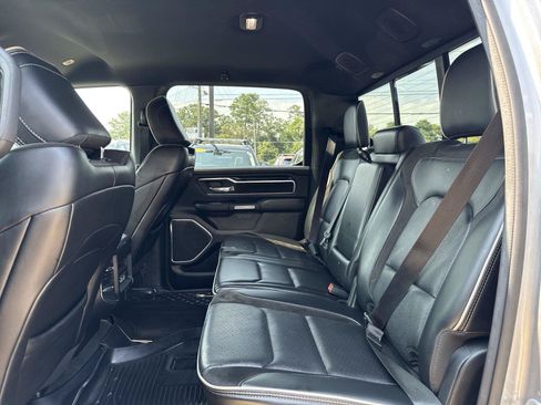 Used 2022 RAM 1500 Laramie w/ Sport Appearance Package AWD/4WD image 19