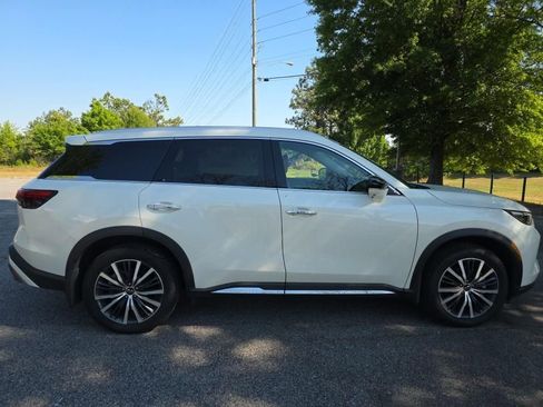 Used 2023 INFINITI QX60 Sensory w/ Vision Package image 12