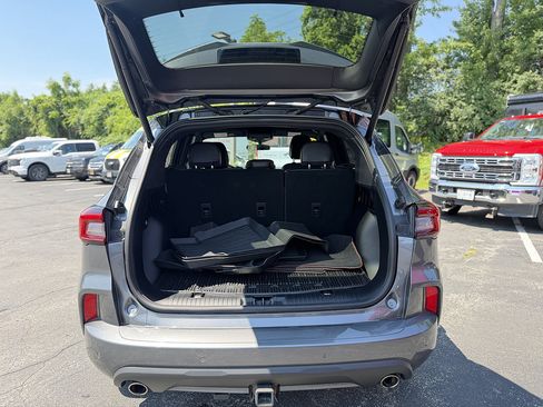 Certified 2023 Ford Escape ST-Line Select w/ Tech Pack #2 AWD/4WD image 6