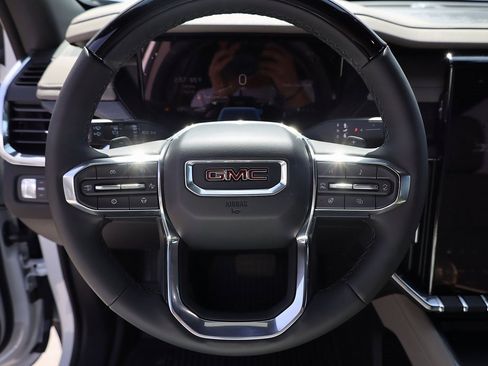 New 2025 GMC Acadia Elevation w/ Super Cruise Package image 13