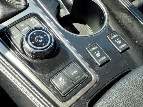 Used 2022 Nissan Maxima SV w/ Floor Mat Group FWD image 11