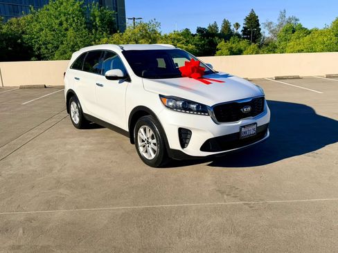 Used 2019 Kia Sorento FWD w/ Option Group 020 image 1