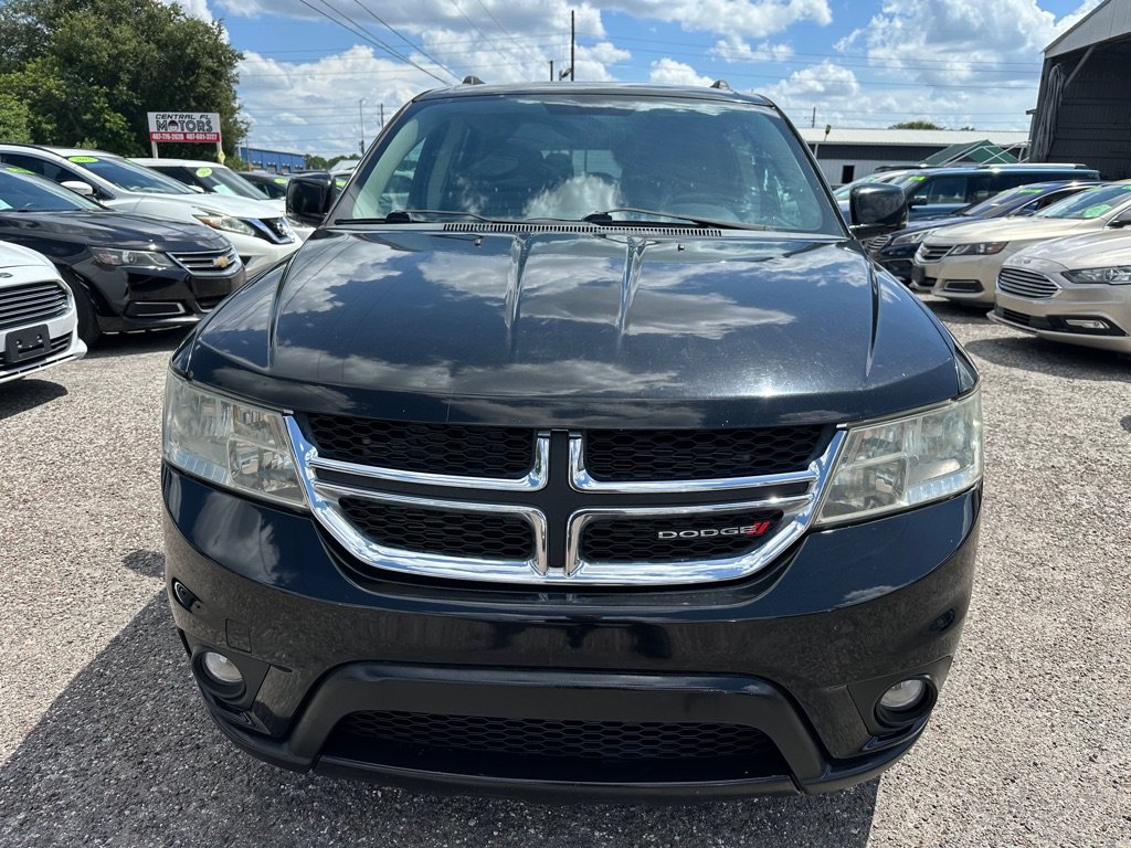 Used 2017 Dodge Journey SXT w/ Comfort/Convenience Group FWD image 2