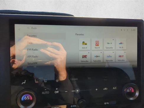 Used 2024 Lexus GX 550 image 16