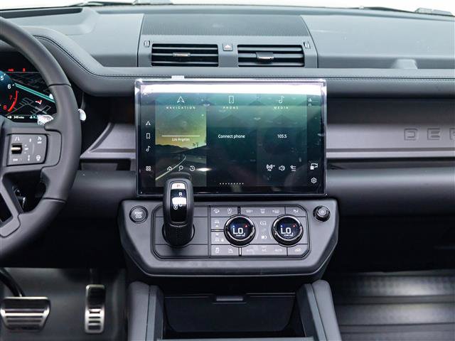 New 2026 Land Rover Defender 110 OCTA AWD/4WD image 29