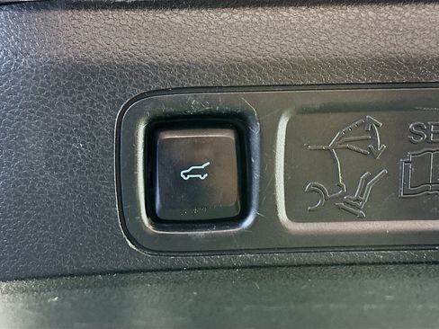 Used 2020 Ford Expedition Max Limited image 32