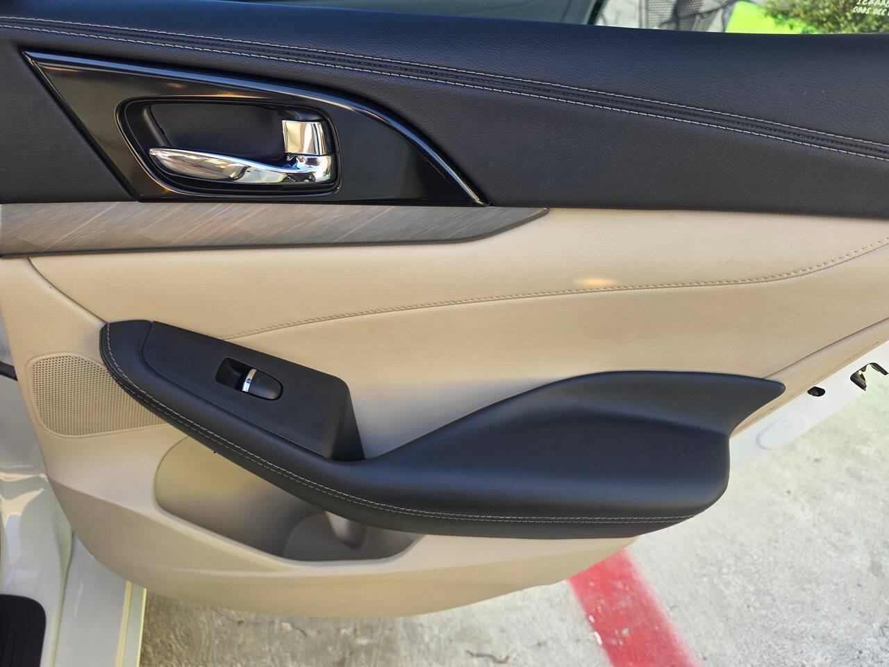 Used 2017 Nissan Maxima 3.5 SV FWD image 27