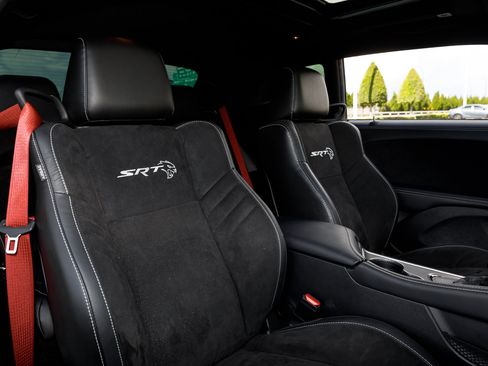Used 2021 Dodge Challenger SRT Hellcat Redeye RWD image 40