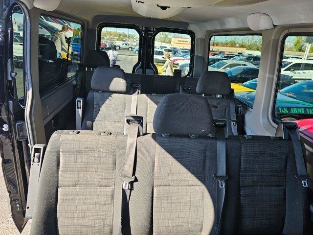 Used 2016 Mercedes-Benz Sprinter 2500 image 29