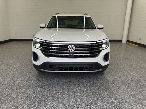 New 2026 Volkswagen Atlas SE FWD image 9