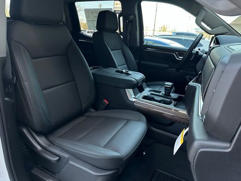 New 2026 Chevrolet Silverado 1500 LT w/ Z71 Off-Road Package image 16