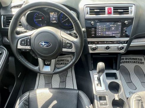 Used 2017 Subaru Outback 3.6R Limited AWD/4WD image 11
