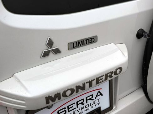Used 2003 Mitsubishi Montero 20th Anniversary image 11