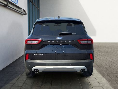 Used 2023 Ford Escape Active w/ Tech Pack #2 image 4