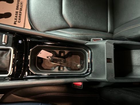 Used 2024 Jeep Compass Limited image 21