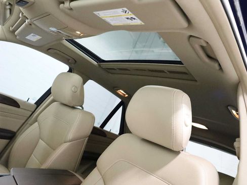 Used 2013 Mercedes-Benz ML 350 4MATIC image 19