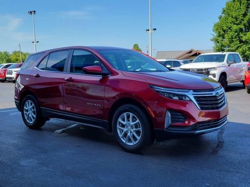 Used 2024 Chevrolet Equinox LT w/ LPO, Floor Liner Package FWD image 2