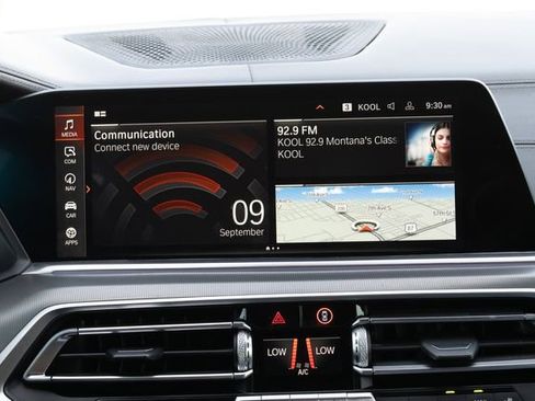 Used 2019 BMW X5 xDrive50i w/ M Sport Package image 32