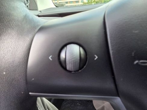 Used 2023 Tesla Model 3 Standard Range RWD image 39