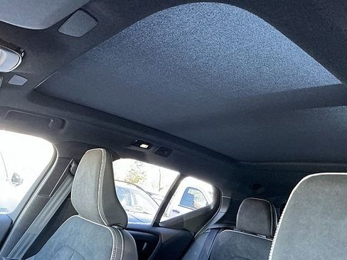 New 2026 Volvo XC40 B5 Ultra w/ Climate Package image 16