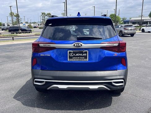 Used 2021 Kia Seltos S FWD image 4