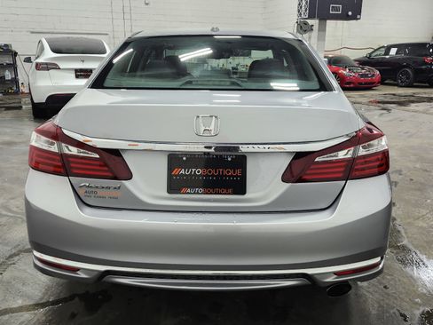 Used 2017 Honda Accord EX-L image 16
