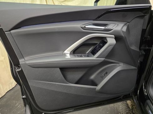 Certified 2025 Audi Q5 Premium w/ Convenience Package image 13