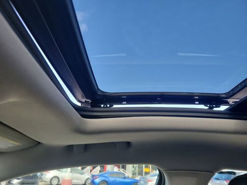 Used 2016 Buick LaCrosse Leather image 18